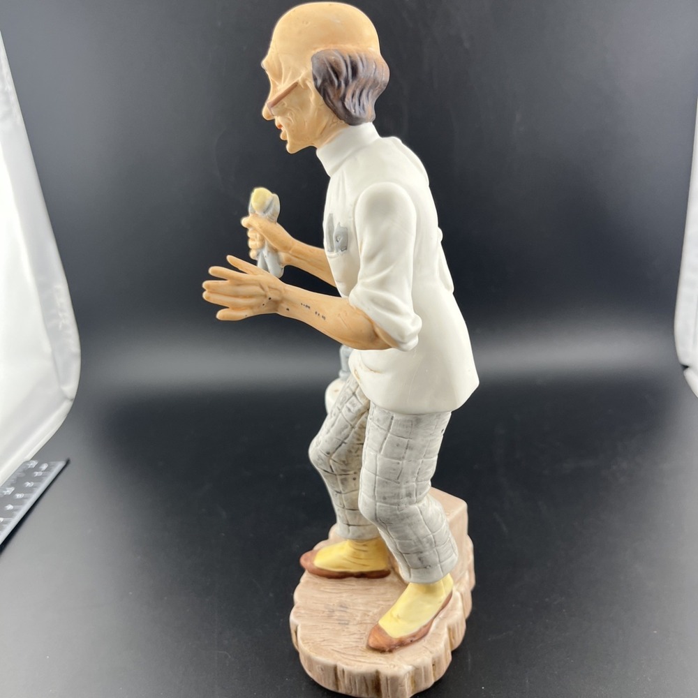 Lefton Porcelain Dentist Figurine Statue 8" X 3" - Picture 7 of 14